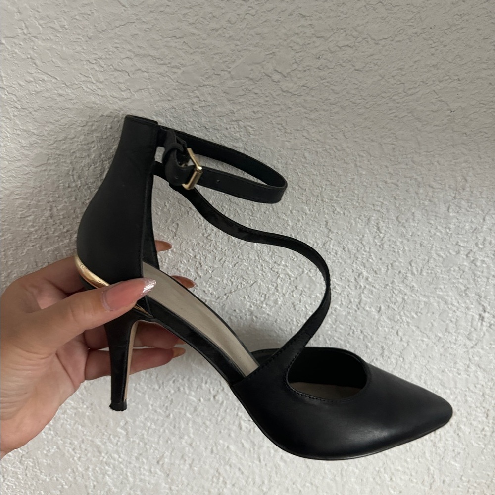 Aldo black short heels with gold accents size 9
